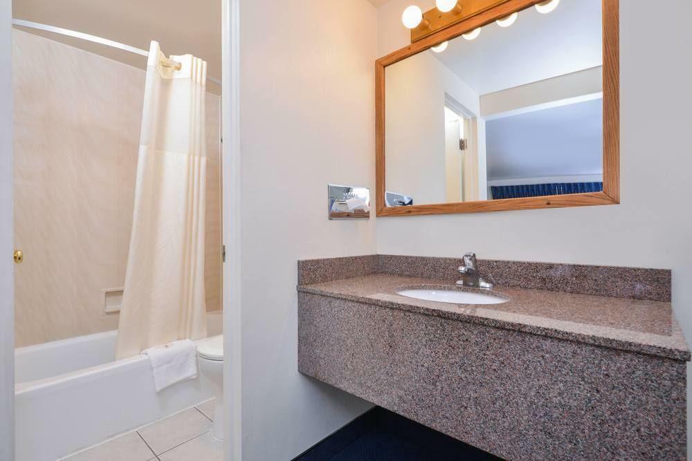 Quality Inn Sandpoint Exteriör bild